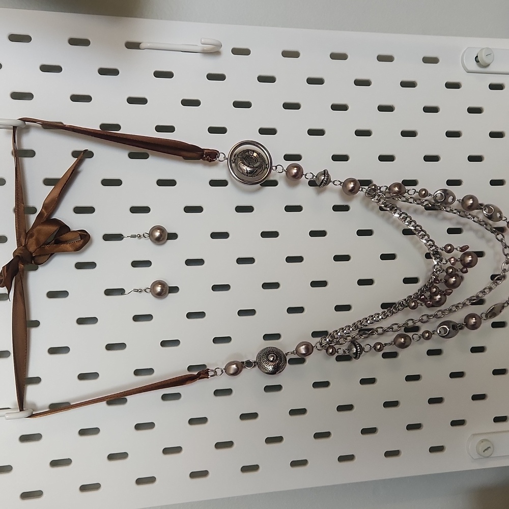 Paparazzi Necklace And Earrings Set